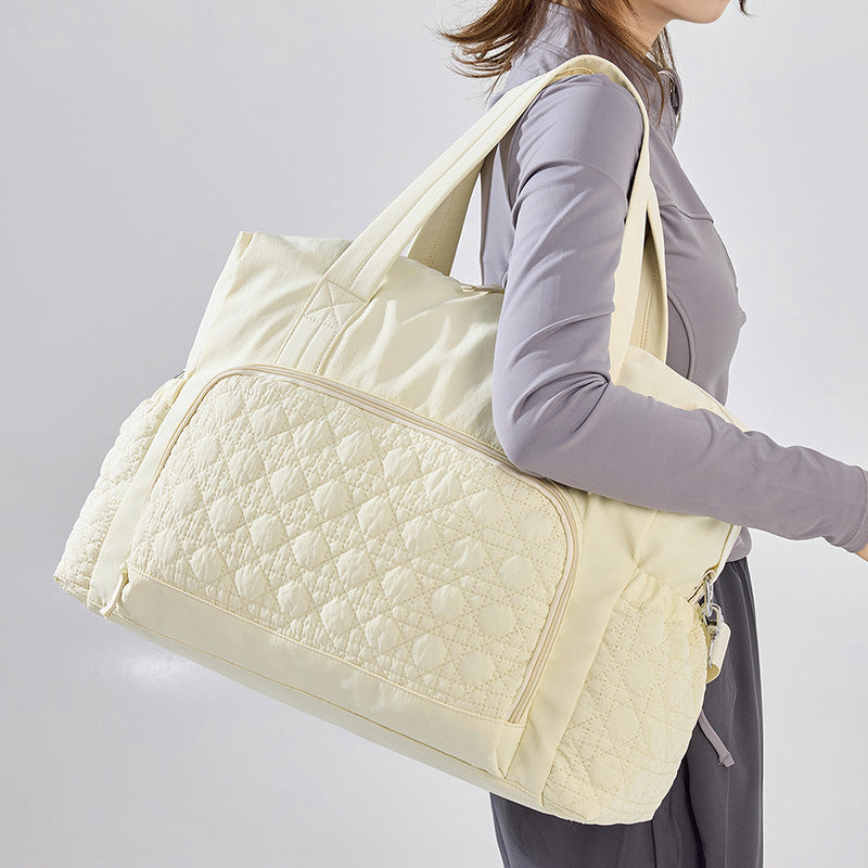 Sportliche Reisetasche mit Innovativem Fächerdesign Brehn