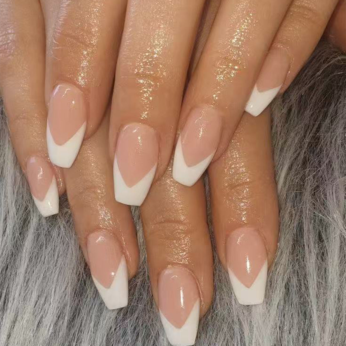 Elegante Französische Spitzen Eingeklebte Nägel Brehn