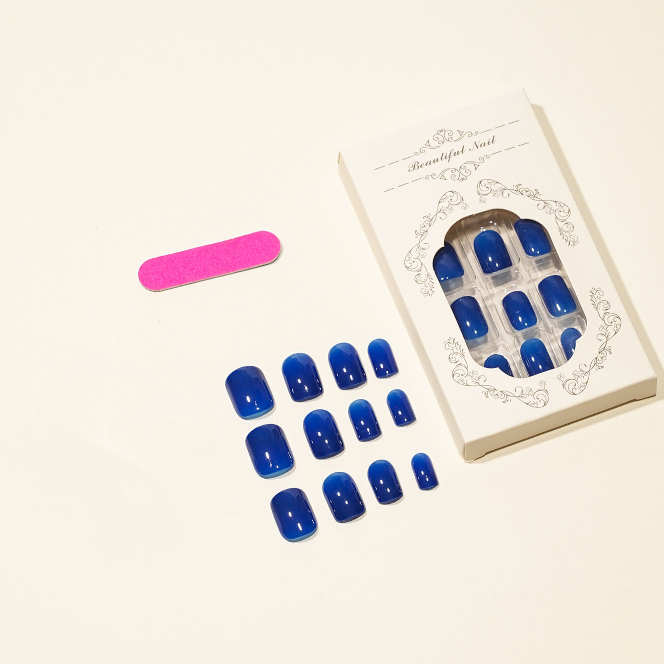 Glänzende Press-On-Nagelspitzen-Kollektion Brehn