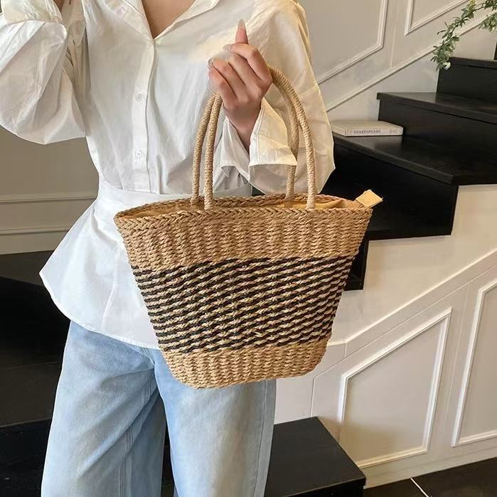 Handtasche Im Eleganten Wellenmuster Brehn