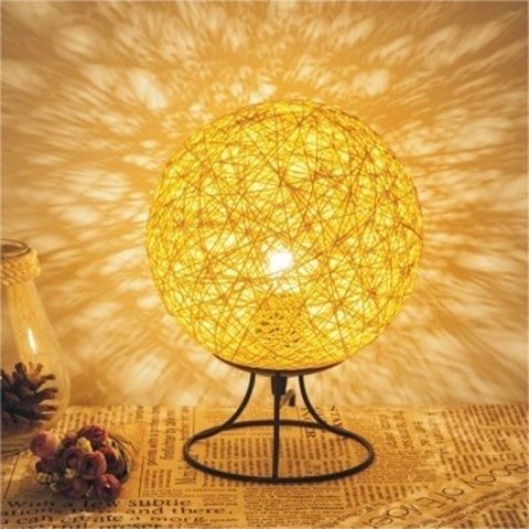 Dekorative Tischlampe