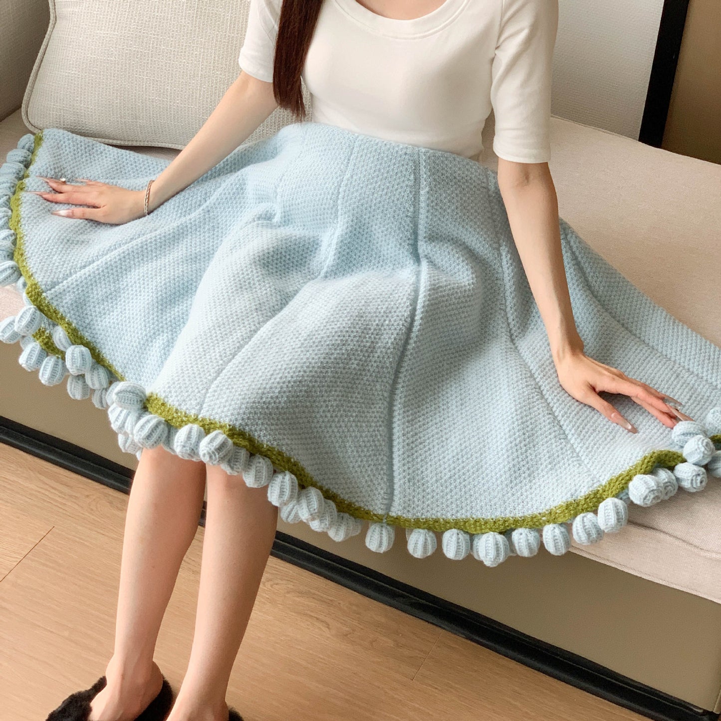 Kuscheldecke Mit Verspielten Pompons Brehn