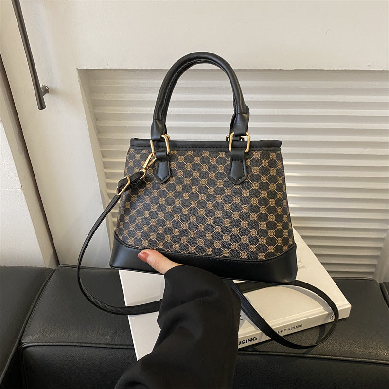 Klassische strukturierte Handtasche