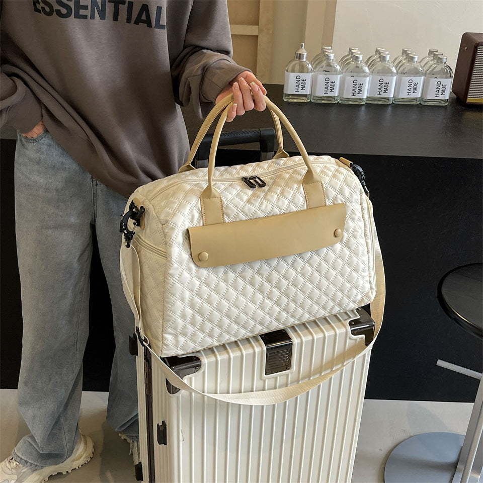 Sportliche Reisetasche mit Ergonomischem Tragesystem und Wasserabweisendem Material Brehn