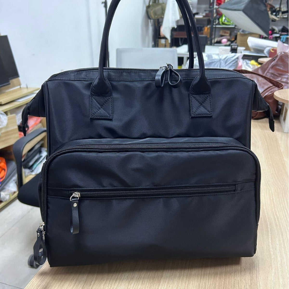 Elegante Weekender-Tasche mit Mehreren Fächern Brehn