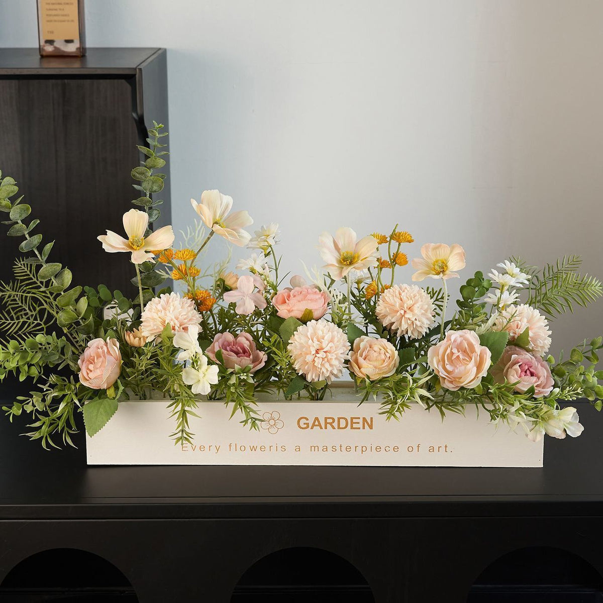 Hochwertige künstliche Blumenarrangement