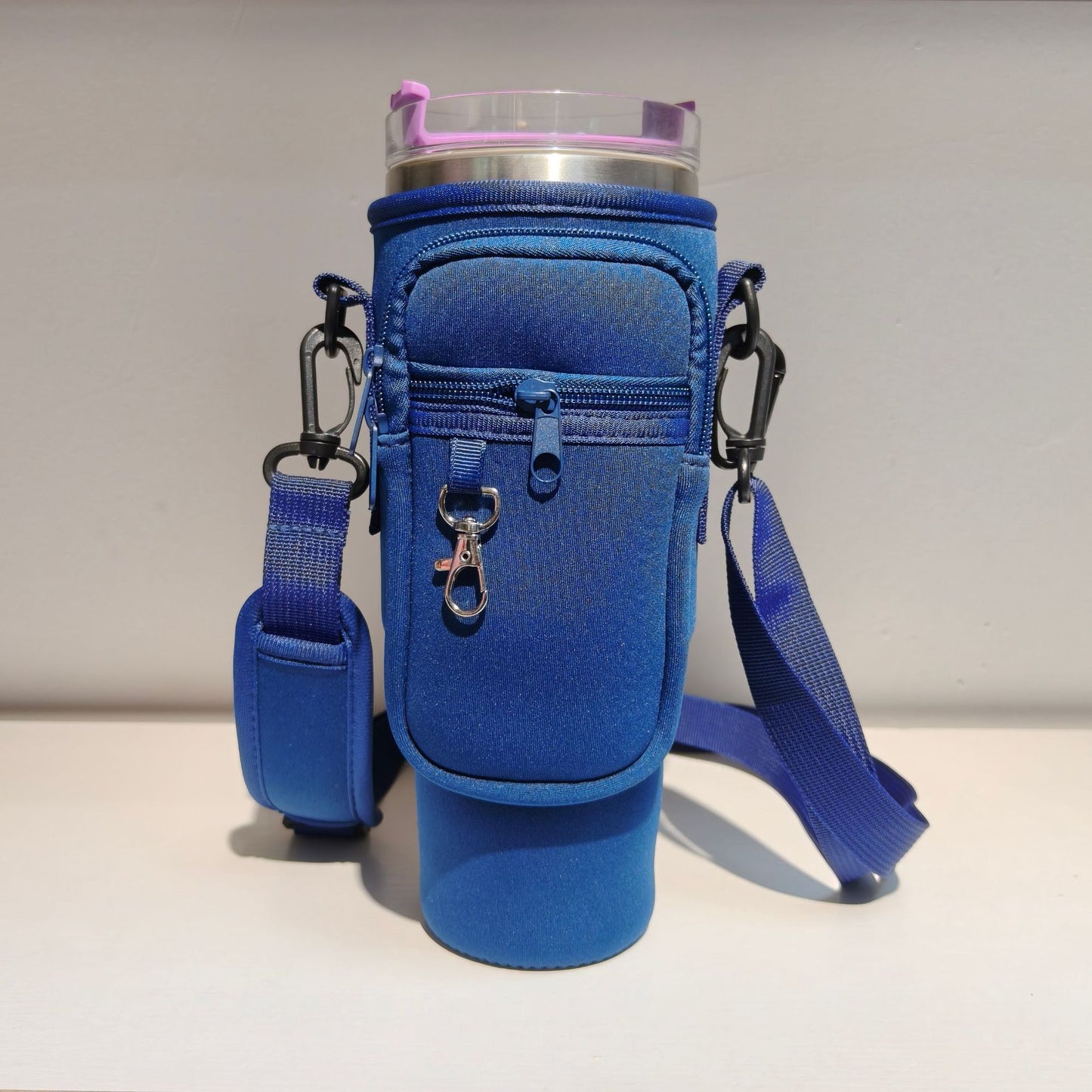 Damen trendige und glitzernde Trinkflasche mit Umhängetasche Brehn