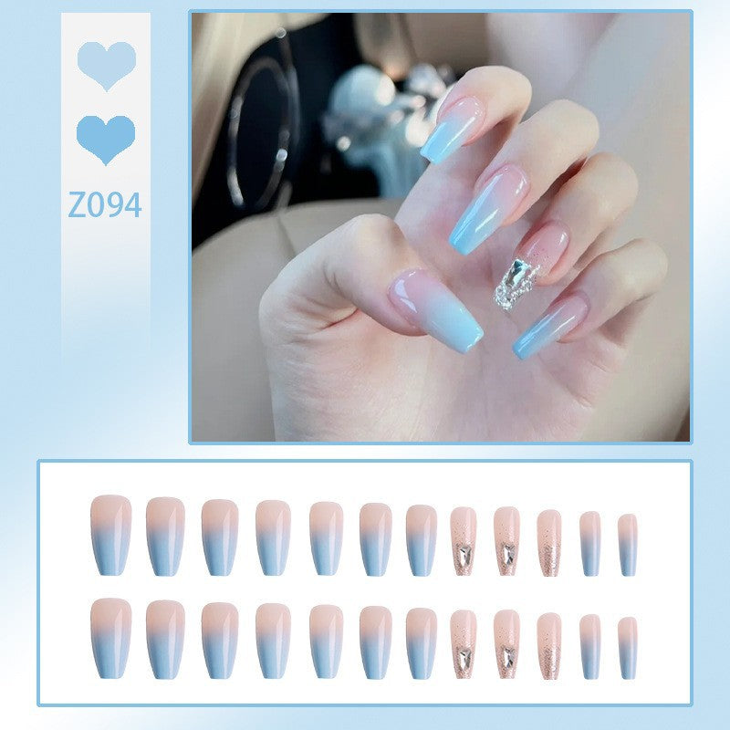 Kunstnagelset mit eleganten Ombre- und Glitzerakzenten Brehn