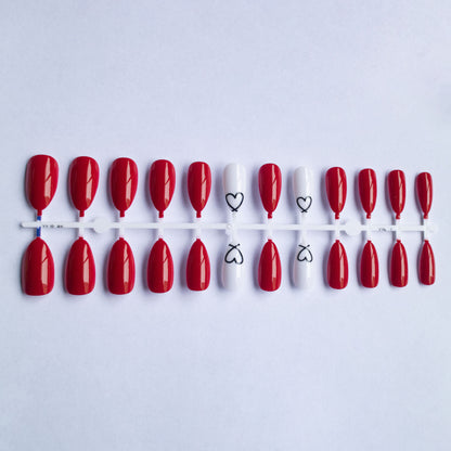 Herz-themen Kunstnageldesign
