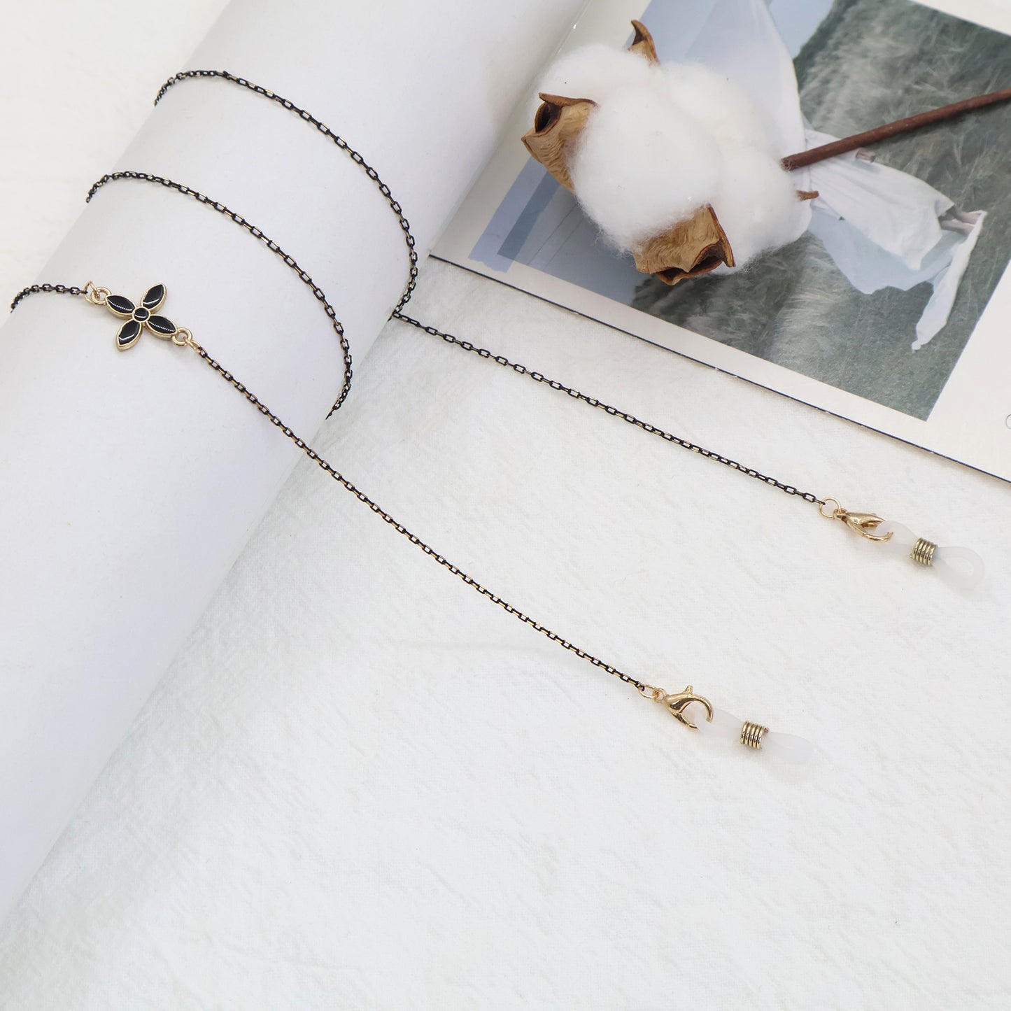 Beaded Eyewear Retainer Chain Brehn
