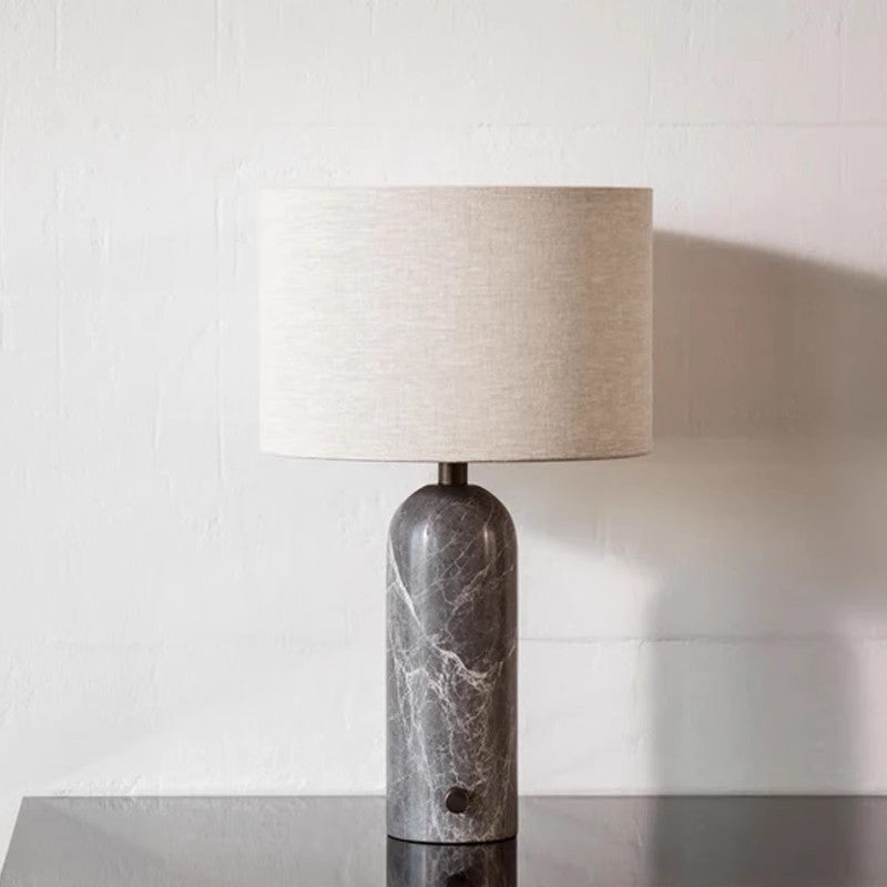 Zeitgenössische Marmor Tischlampe mit weichem Leinen-Schirm