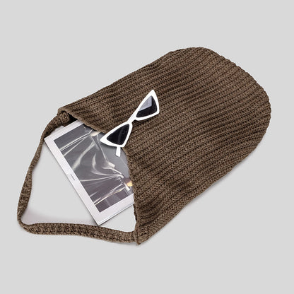 Entspannte Strick-Schultertasche