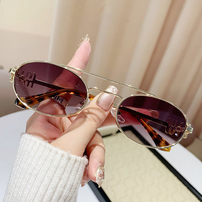 Damen modische Brille mit elegantem Metallrahmen und einzigartigem Design Brehn