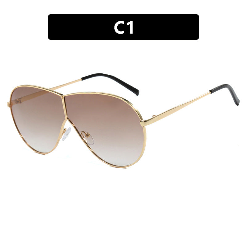 Damen Pilotensonnenbrille mit elegantem goldenen Rahmen und blauen Gläsern Brehn