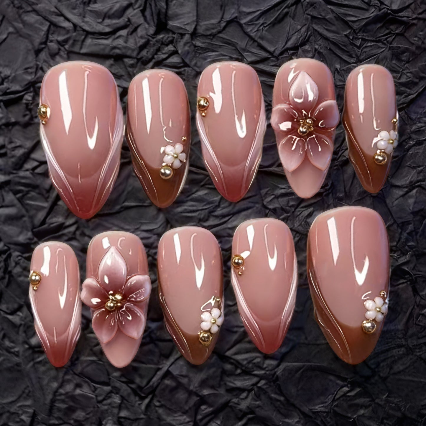 Kunstvolle 3D Nagelspitzen Brehn