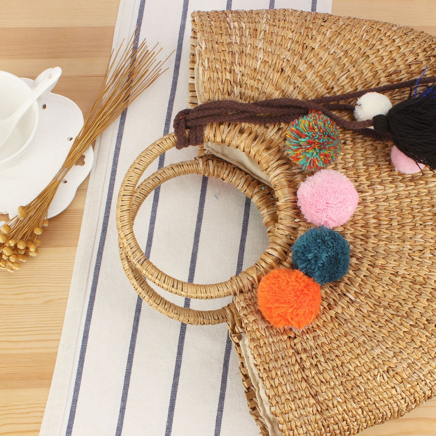 Stroh-Handtasche mit Bunten Quasten und Pompons Brehn