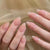 Glänzendes natürliches Press-On-Nagelset Brehn