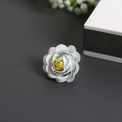 Blumenbrosche für dekorative Zwecke und Anzeige