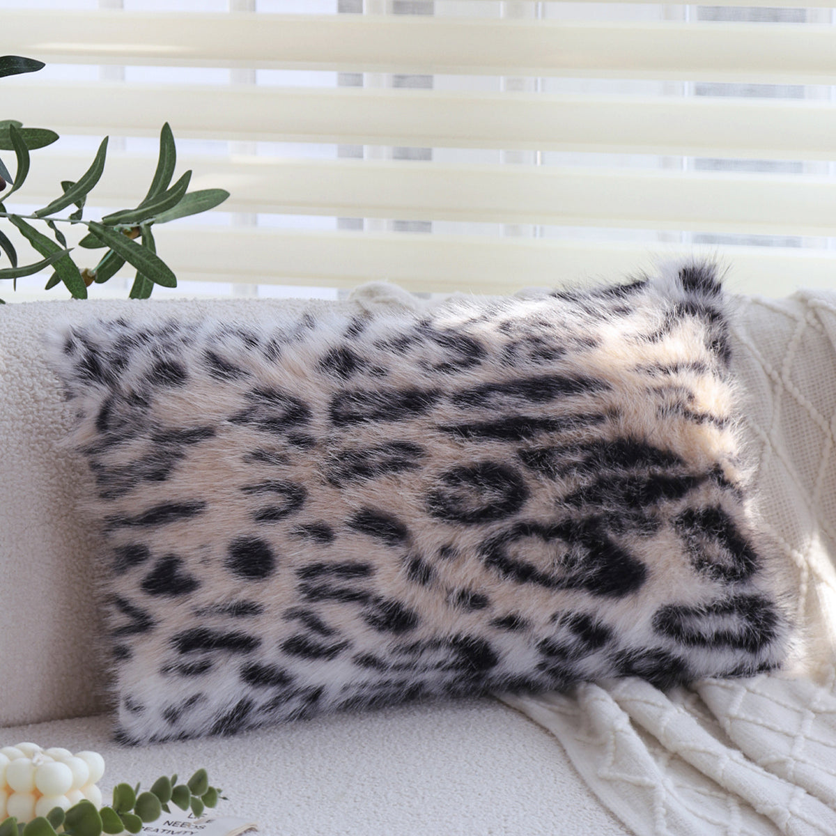 Quadratischer Faux-Fur Kissenbezug im Vintage‑Leopardenprint mit extraweichem Langhaar Brehn