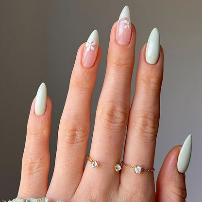 Glamouröse Glitzer-Stiletto Press-On Nägel Brehn