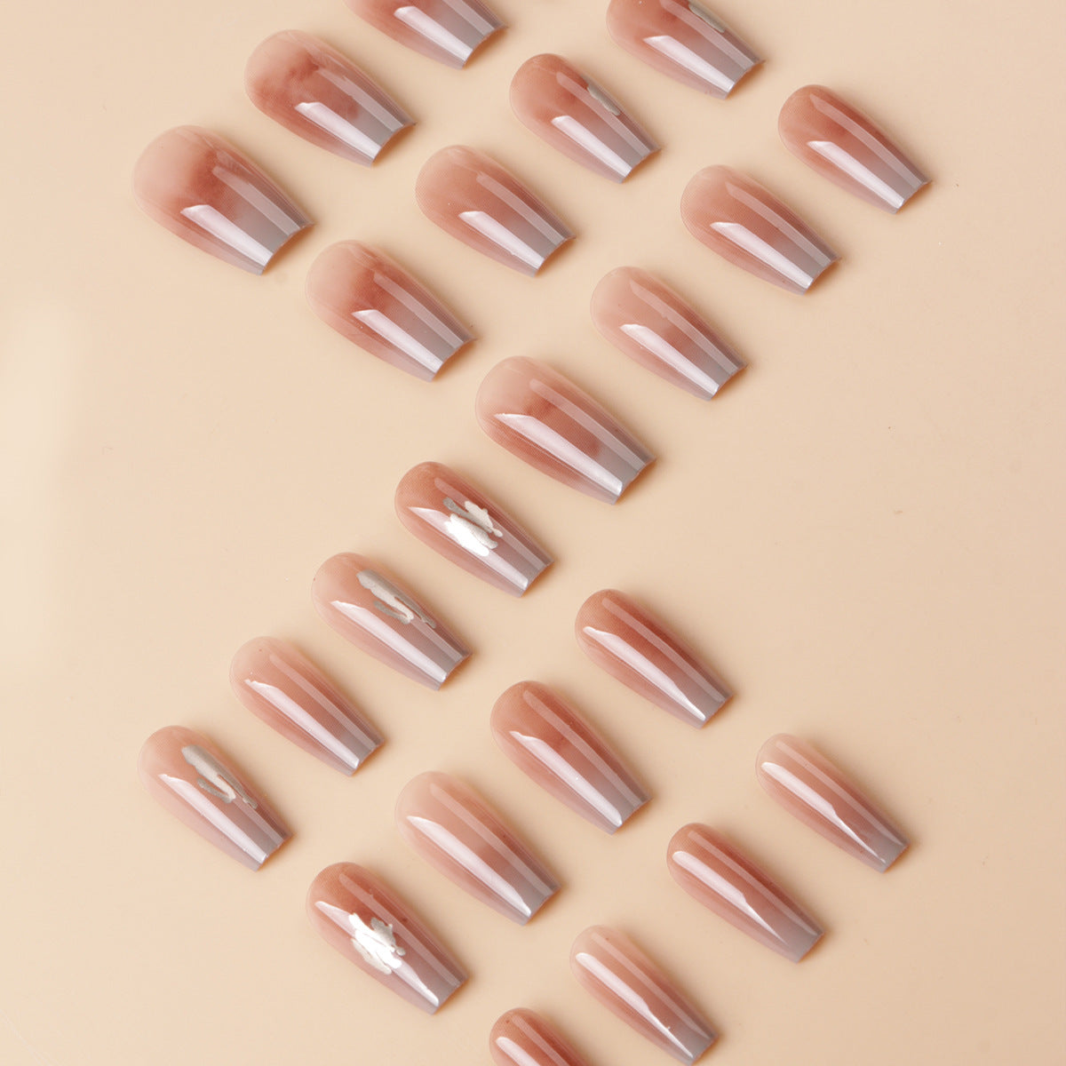 Elegante glanzende Press-On Nagelspitzen Brehn