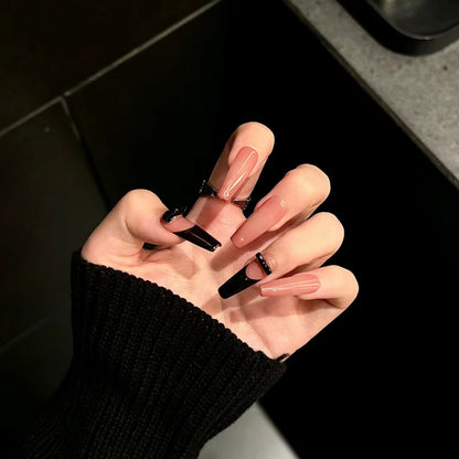 Elegante Lange Press-On Nägel Set mit Künstlerischen Spitzen Brehn
