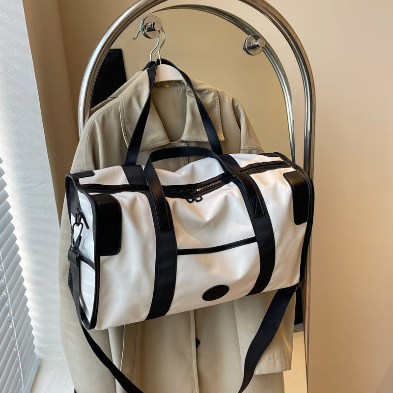 Sportliche Freizeit-Duffel-Tasche mit Strapazierfähigem Material und Verstellbarem Schultergurt Brehn