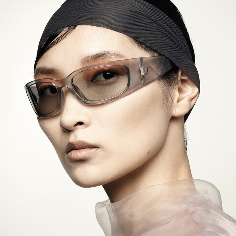 Damen sportliche Sonnenbrille mit modernem, ergonomischem Design Brehn