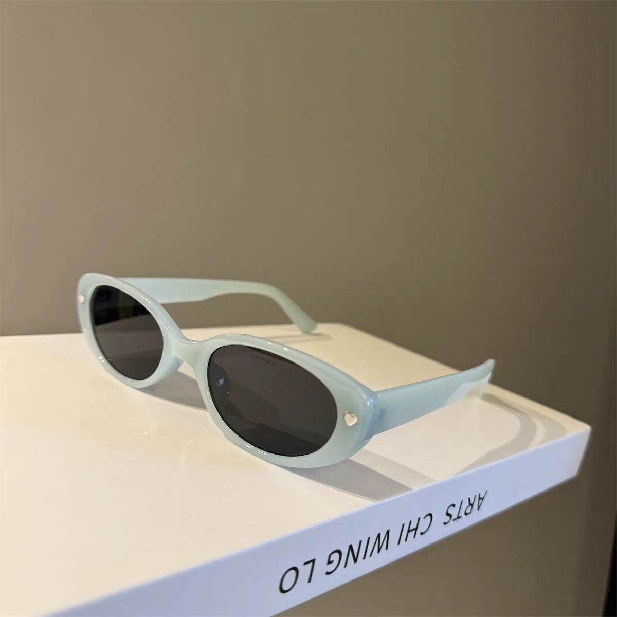 Modische Cat-Eye Sonnenbrille mit Herzen Brehn