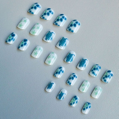 Thematisches vom Ozean inspiriertes Nagelkunst-Set