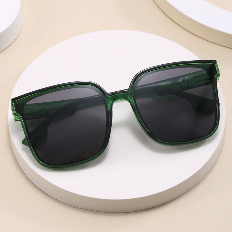 Damen stylische quadratische Sonnenbrille mit transparentem Rahmen Brehn
