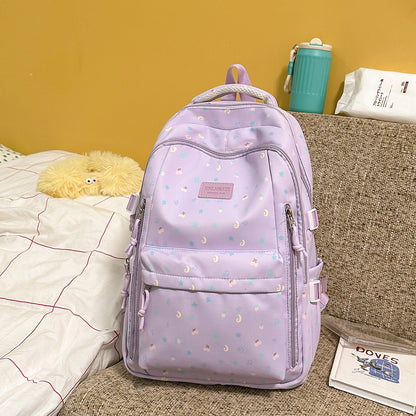 Stylischer Multi-Taschen-Rucksack mit dekorativen Akzenten Brehn