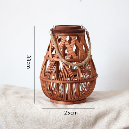 Handgefertigte Rattanlaterne Brehn