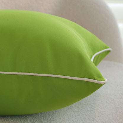 Quadratischer Soft‑Touch Kissenbezug mit kontrastierender Paspel und verdecktem Reißverschluss Brehn