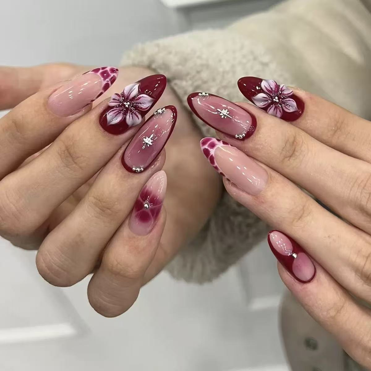 Dekorative Nagelkunst