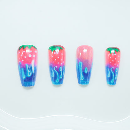 Erdbeer-inspirierten Acryl-Nageldesign Brehn