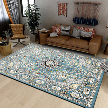 Dekorativer orientalisch inspirierter Teppich