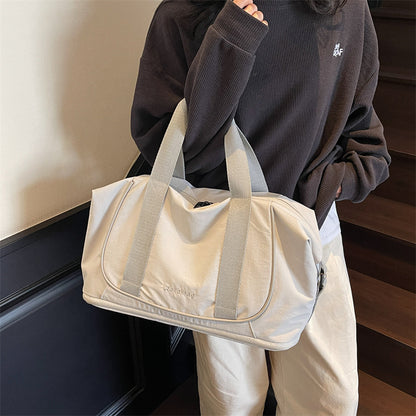 Elegante Sporttasche Mit Mehreren Fächern Brehn