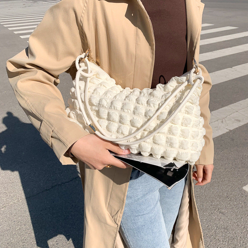 Strukturierte Plüsch-Handtasche