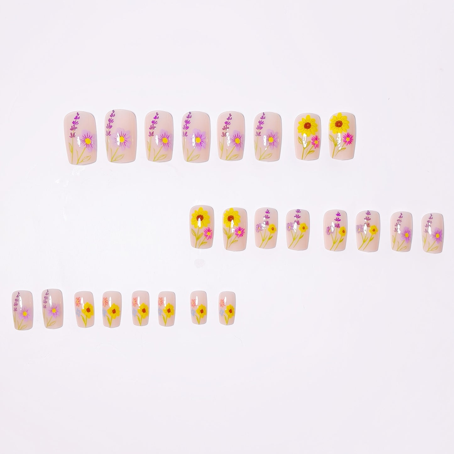 Glitzernde Kunstnägel mit Floralen Motiven Brehn