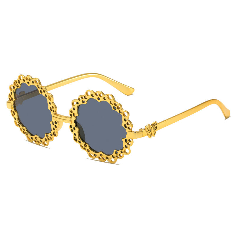 Damen modische Sonnenbrille mit blütenförmigem Rahmen Brehn