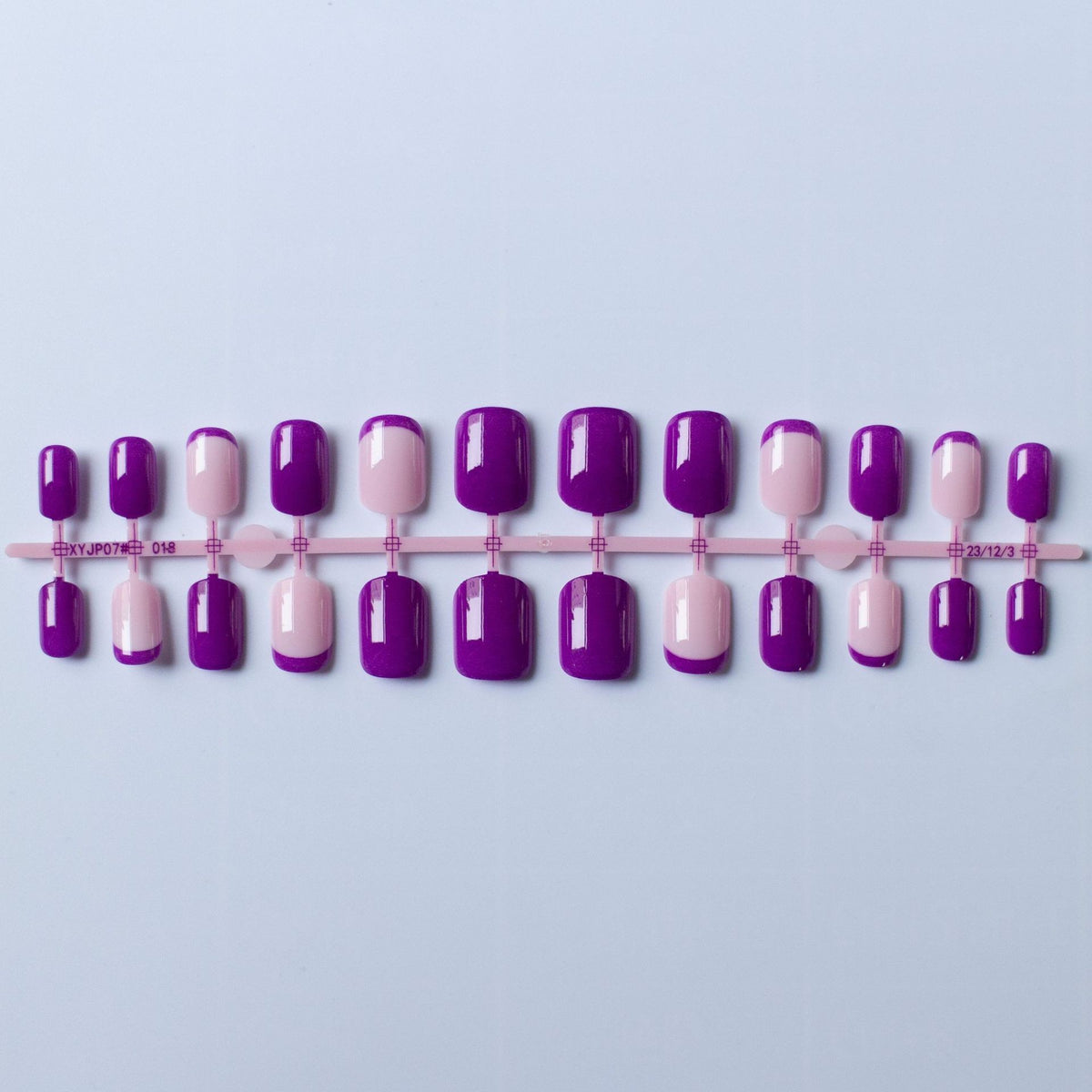 Stylisches French Tip Nail Art Set