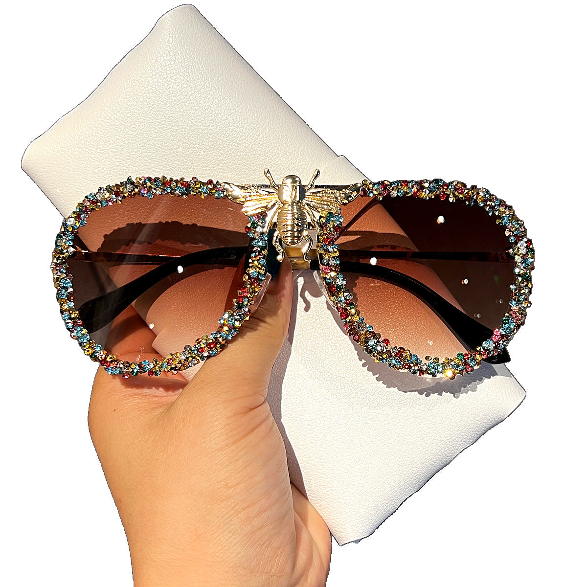 Damen Glamouröse Oversize-Sonnenbrille mit einzigartigem Schmuckrahmen Brehn