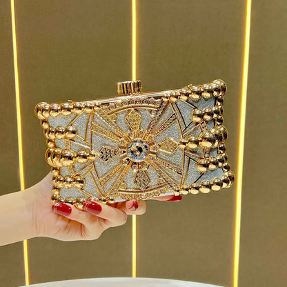 Glänzende dekorative Abend-Clutch