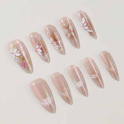 Blumeninspirierten Press-On Nagelverzierungen Brehn