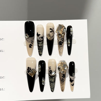 Künstlerisches Statement Press-On Nagelset