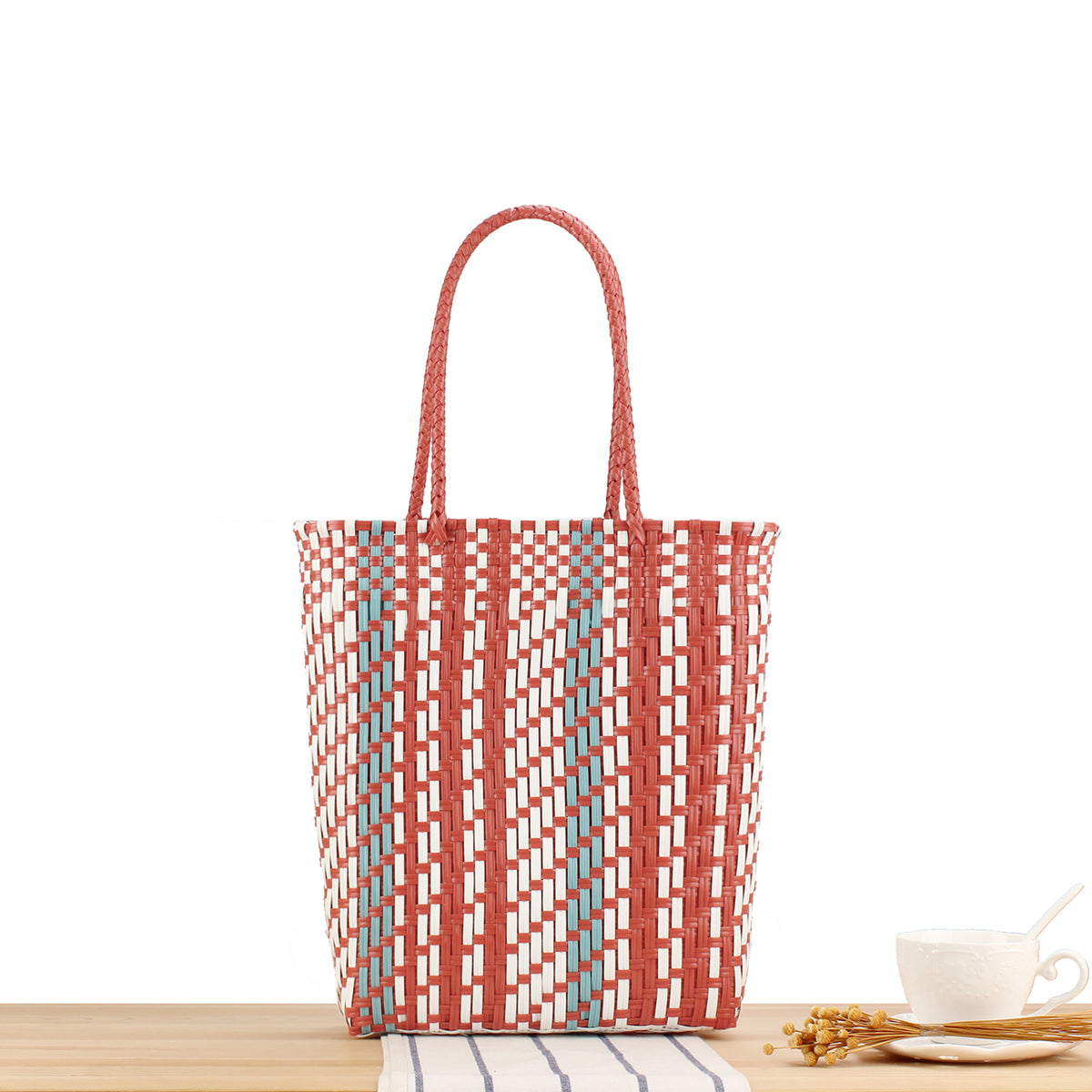 Geflochtene Tragetasche mit Buntem Design Brehn