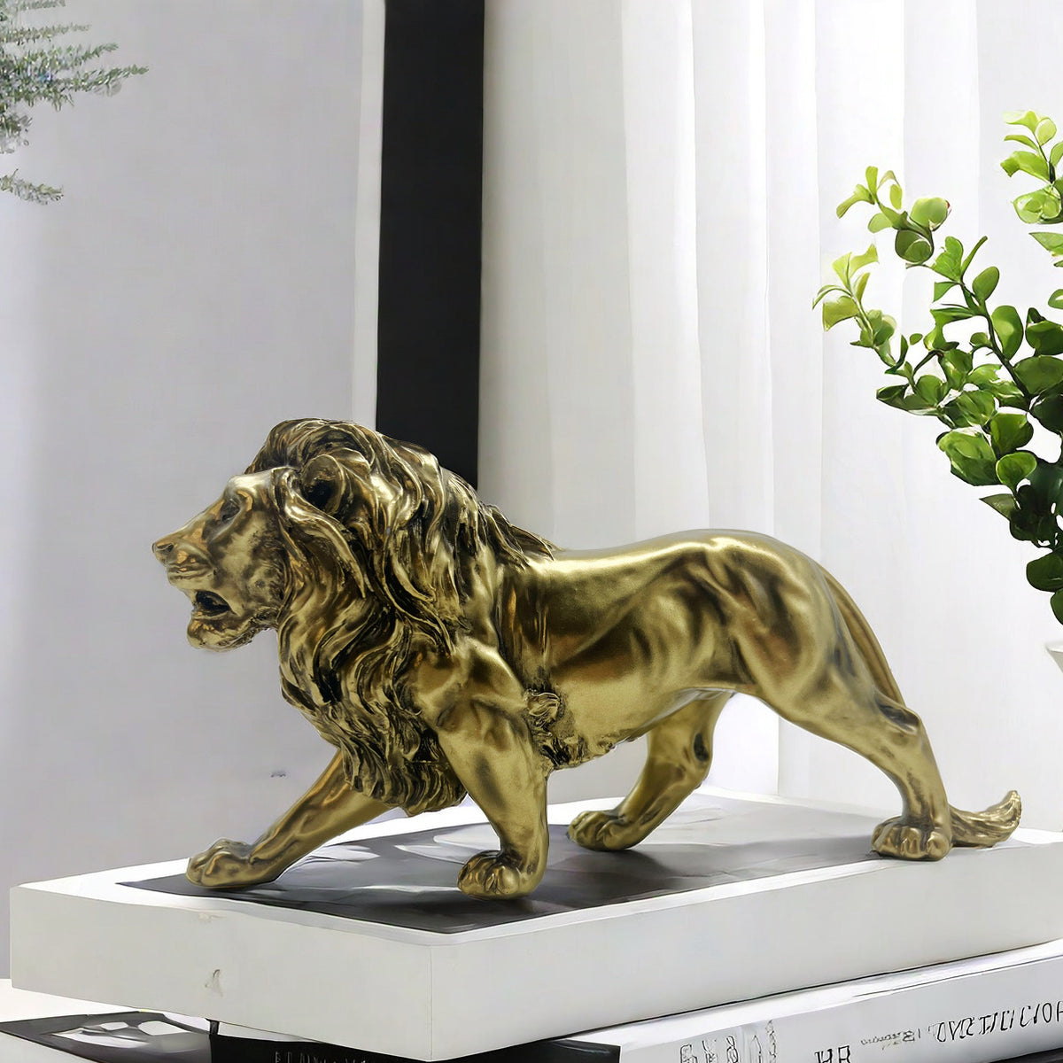 Dekorative Löwenfigur im modernen Stil Brehn