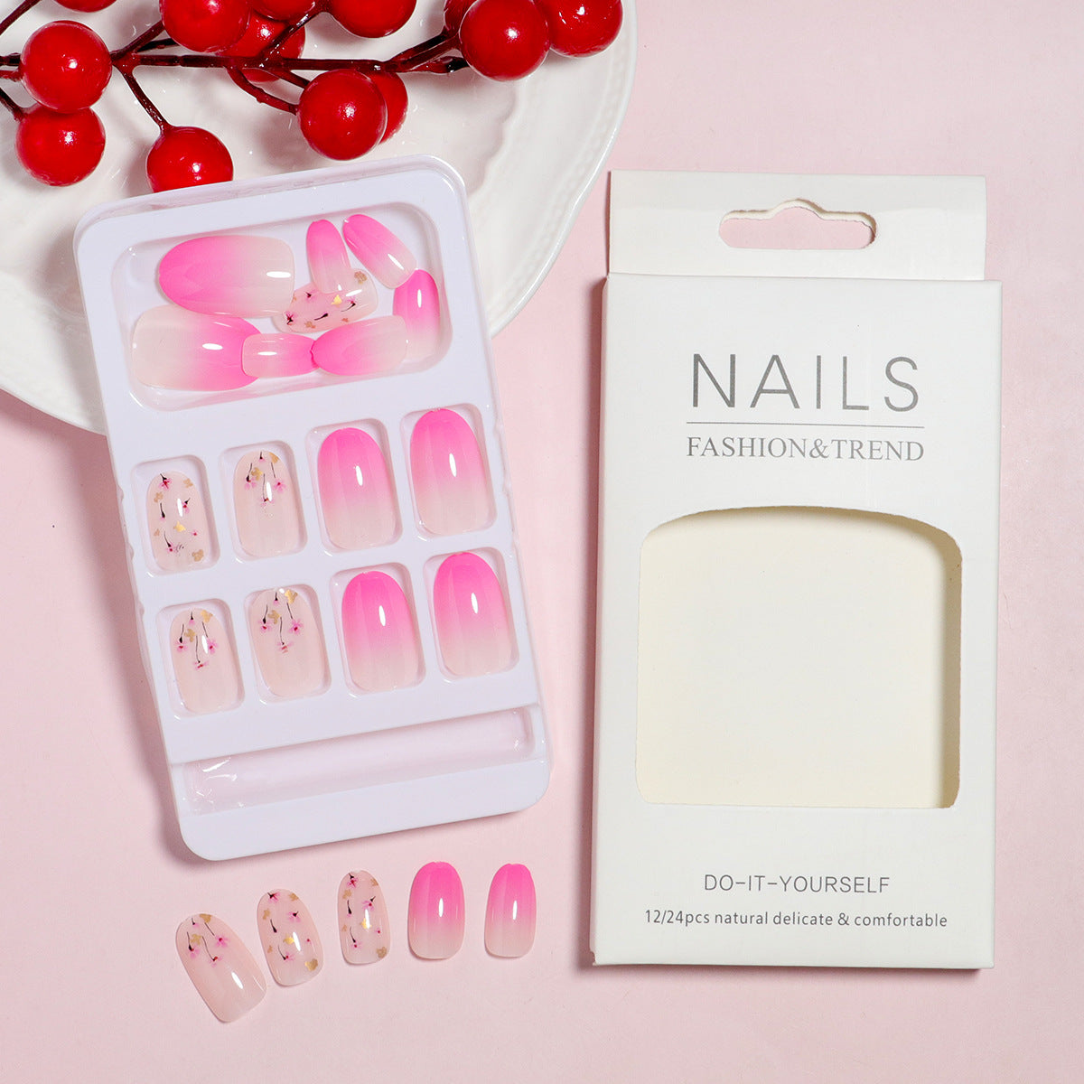 DIY Press-On Nail Art Set mit Blumendesign Brehn