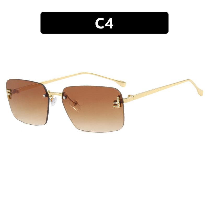 Damen quadratische Sonnenbrille mit elegantem goldenen Rahmen und stylishen Gläsern Brehn